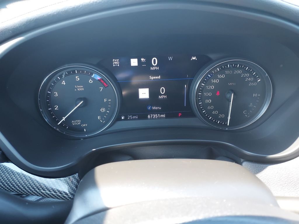 Used 2021 Red Cadillac Sport image 21