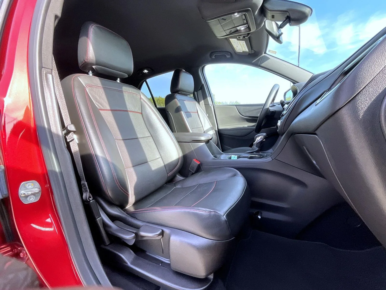 Used 2023 Red Chevrolet RS image 16