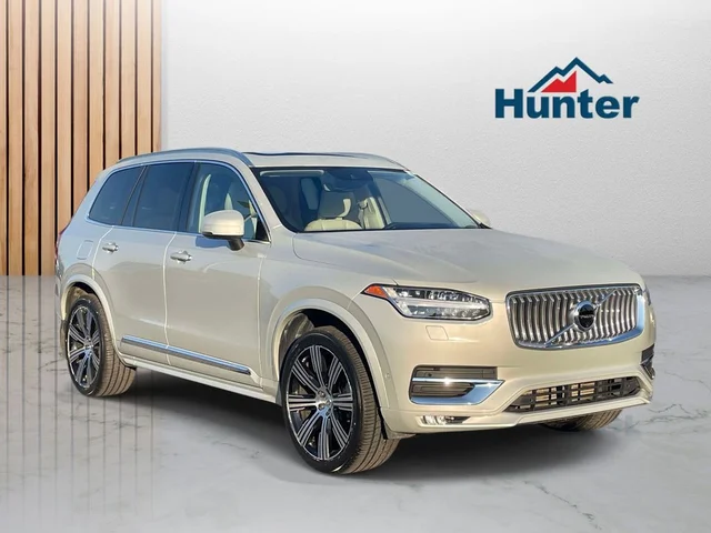 2021 Volvo XC90 T6; 7-seat Inscription