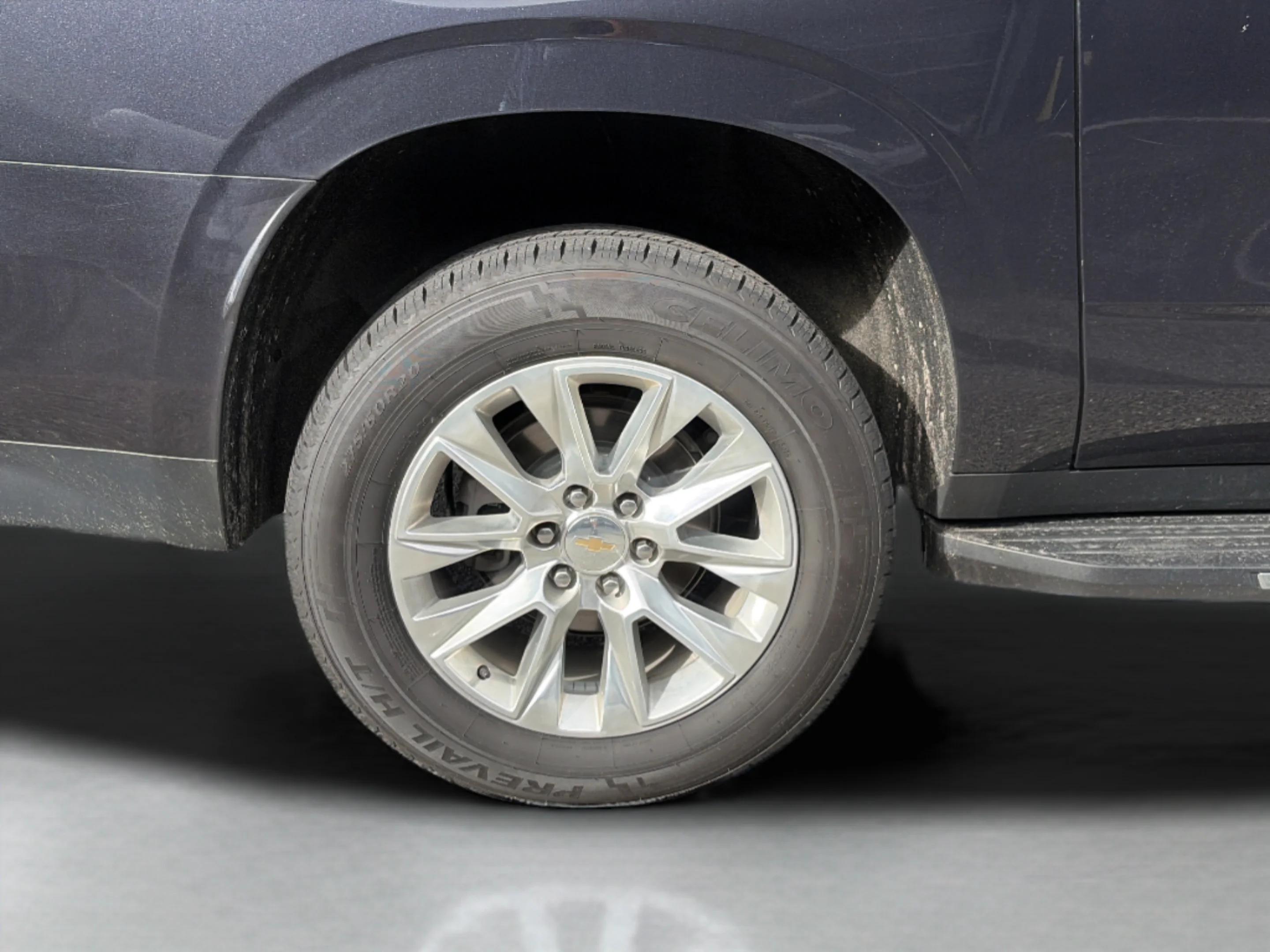 Used 2024 Dark Ash Metallic Chevrolet Premier image 27
