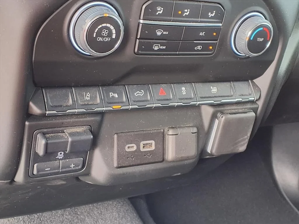 Used 2025 Summit White Chevrolet Custom image 11
