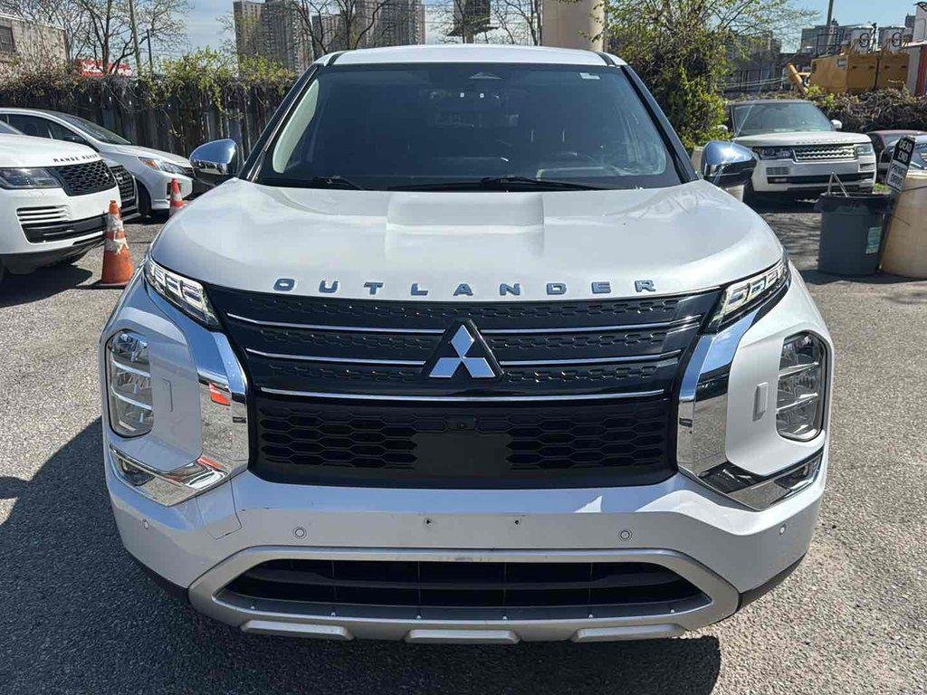 Used 2022 Mitsubishi Outlander SE with VIN JA4J4UA82NZ030683 for sale in Bronx, NY