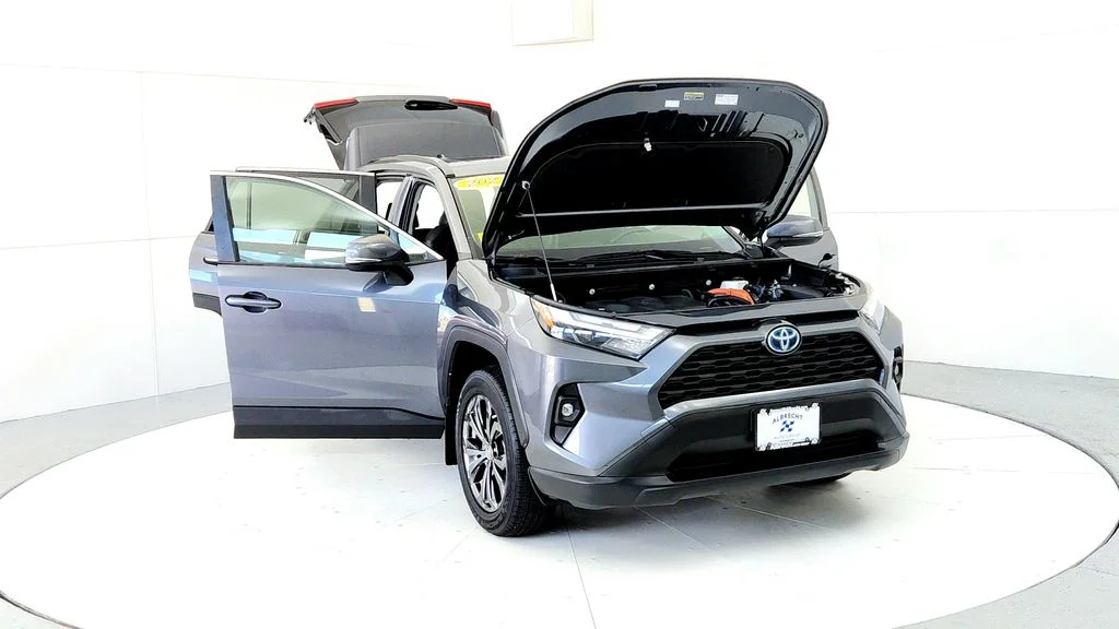 Certified Used 2023 Gray Toyota XLE Premium image 9