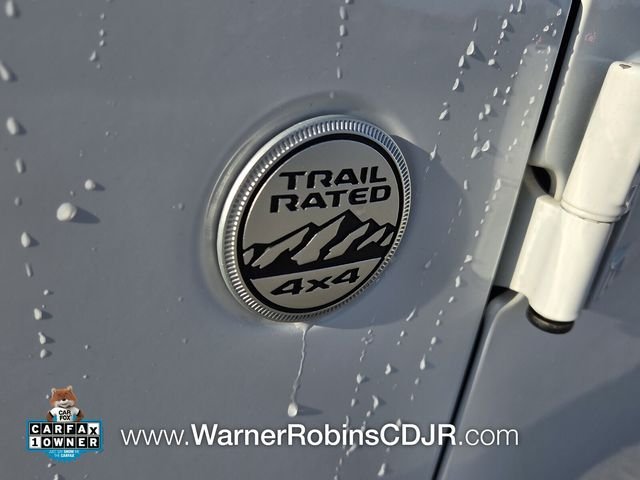 Used 2024 White Jeep Sahara image 17