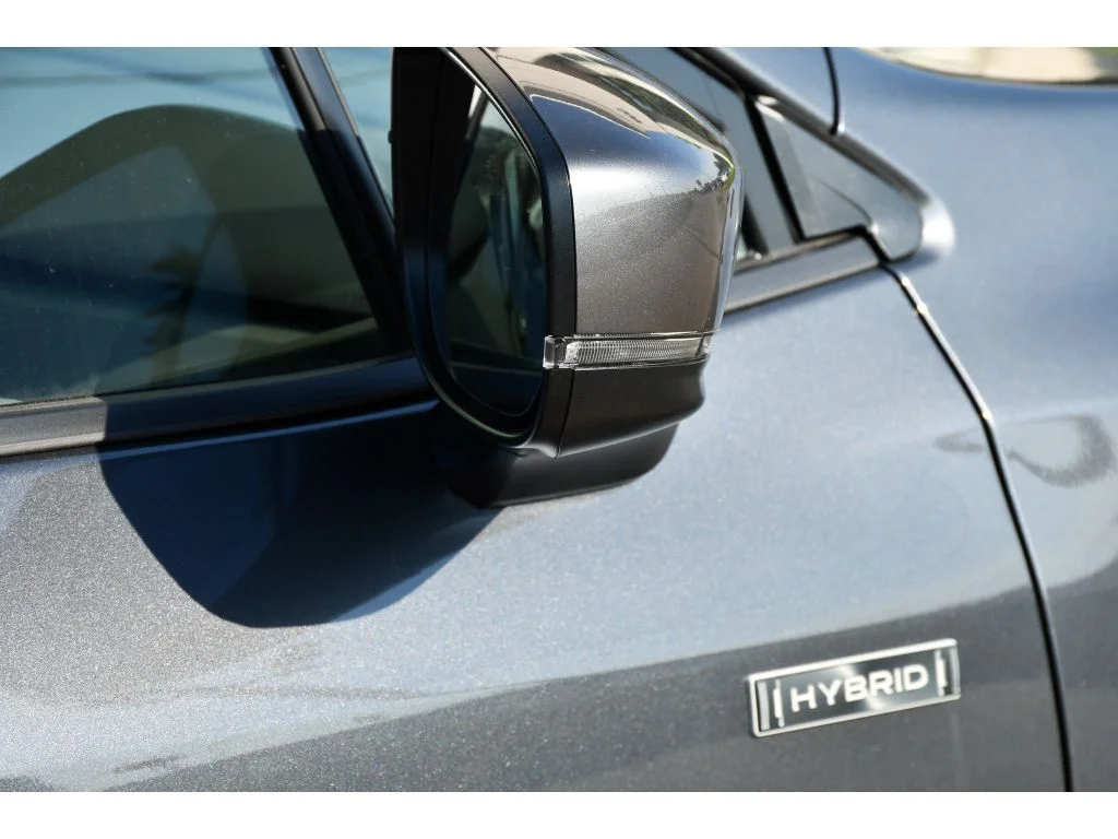 New 2026 MAGNETITE GRAY PEARL Subaru Limited Hybrid image 27