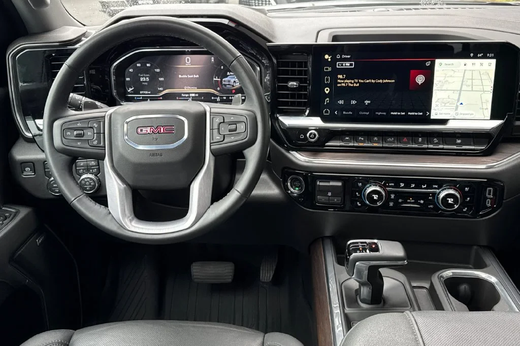 2024 GMC Sierra 1500 SLT - Photo 14