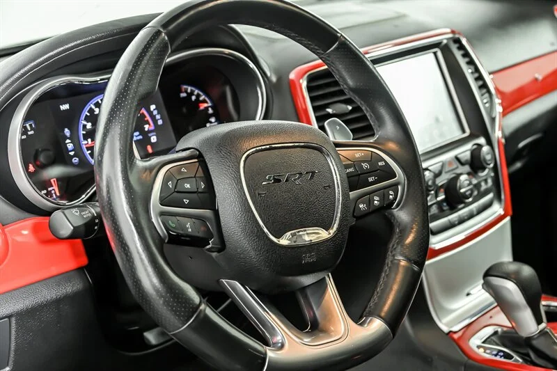 Used 2016 Brilliant Black Crystal Pearl Coat Jeep SRT image 21