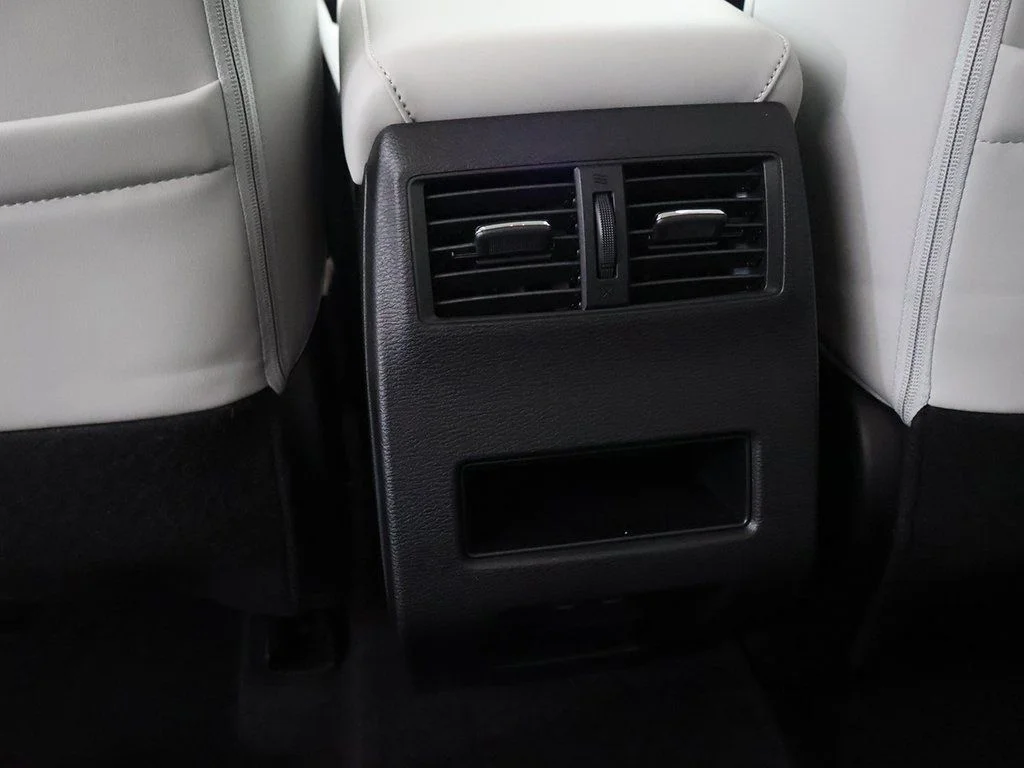 New 2026 Black Mitsubishi SE 1.5T S-AWC image 46