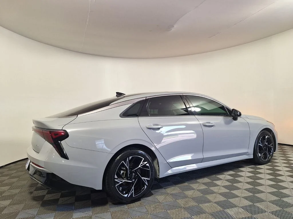 Used 2025 Gray Kia GT-Line image 5