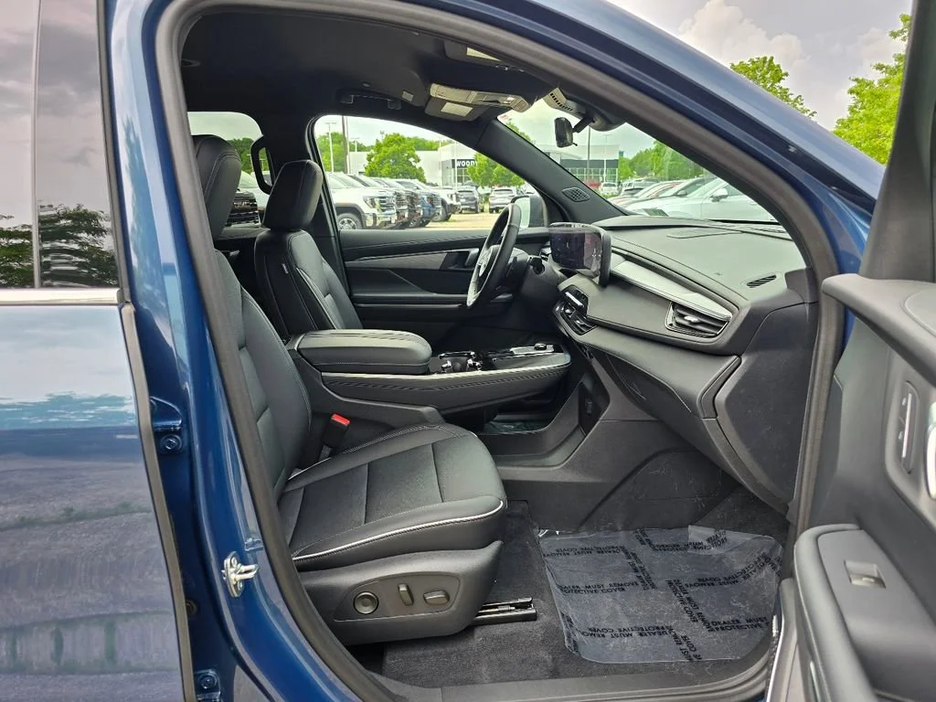 New 2026 Ocean Blue Metallic Buick Preferred image 28