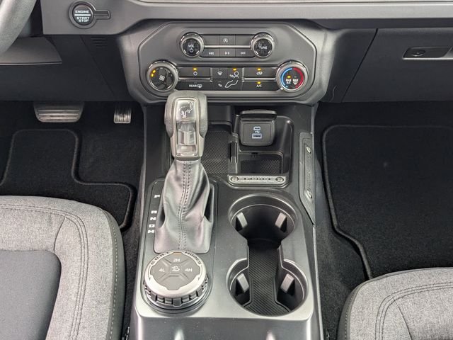 2025 Ford Bronco 4-Door Base - Photo 18