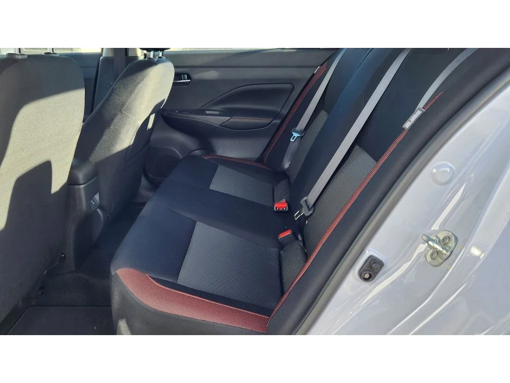 2025 Nissan Versa Sedan SR - Photo 15