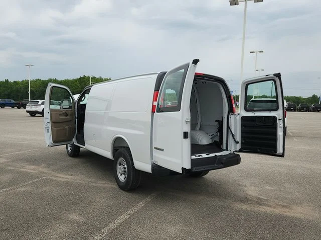 New 2026 White Chevrolet Work Van image 12