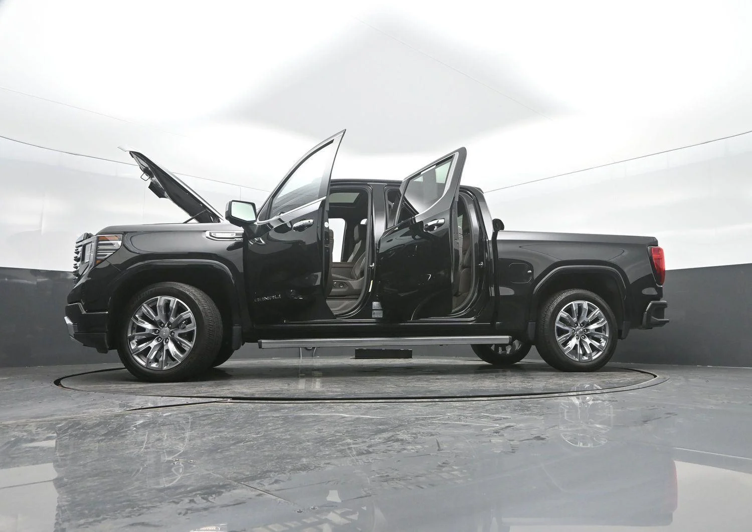 Used 2023 Onyx Black GMC Denali image 56