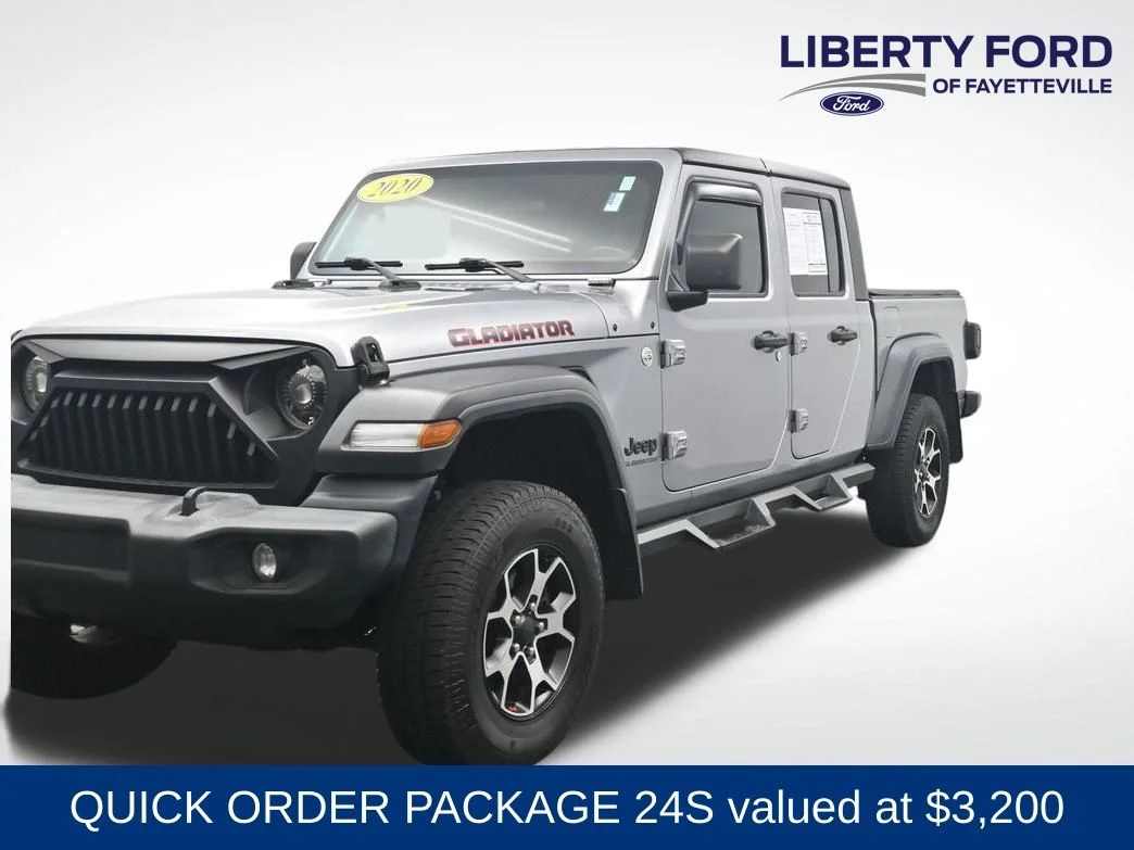 Used 2020 Billet Silver Metallic Clearcoat Jeep Sport image 1