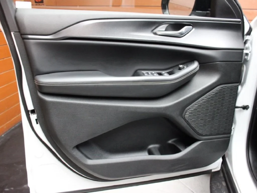 Used 2023 Bright White Clearcoat Jeep Altitude image 18