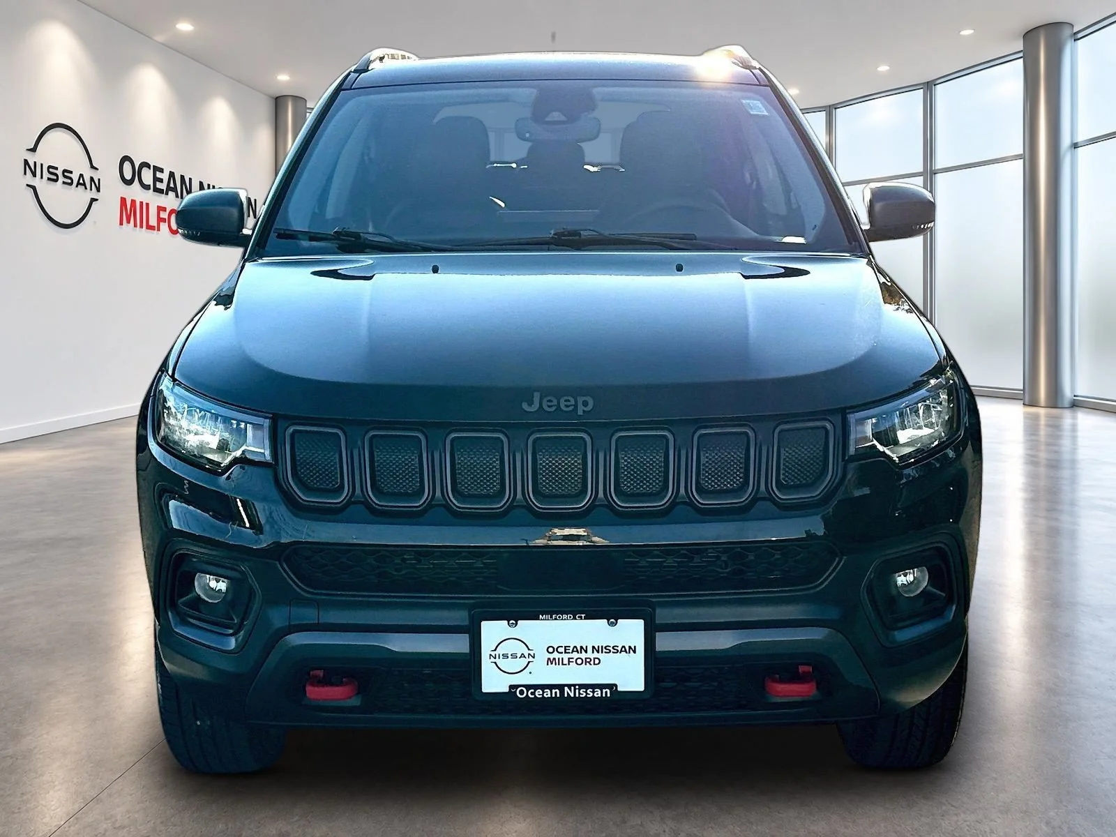 Used 2022 Diamond Black Jeep Trailhawk image 2