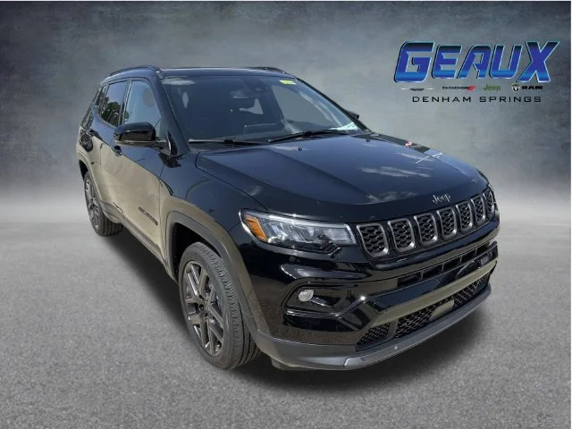 New 2026 Diamond Black Crystal Pearl-Coat Exterior Paint Jeep Limited image 1