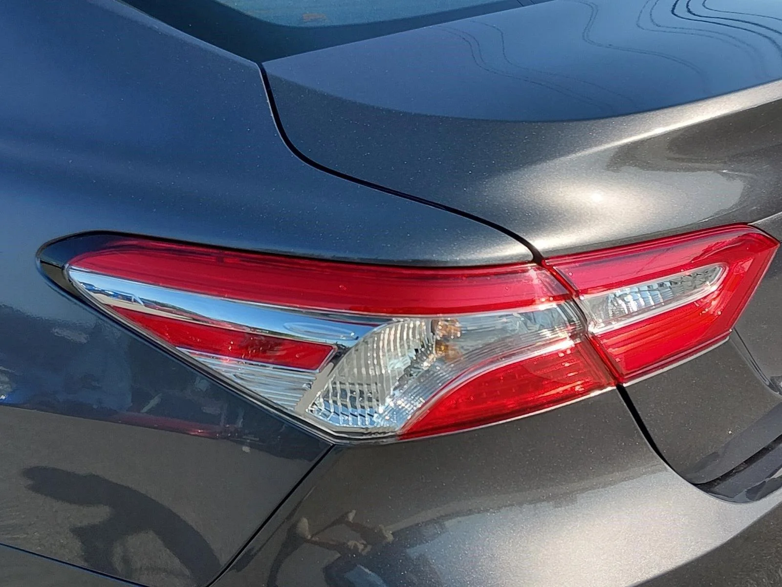 Used 2020 Predawn Gray Mica Toyota LE image 13