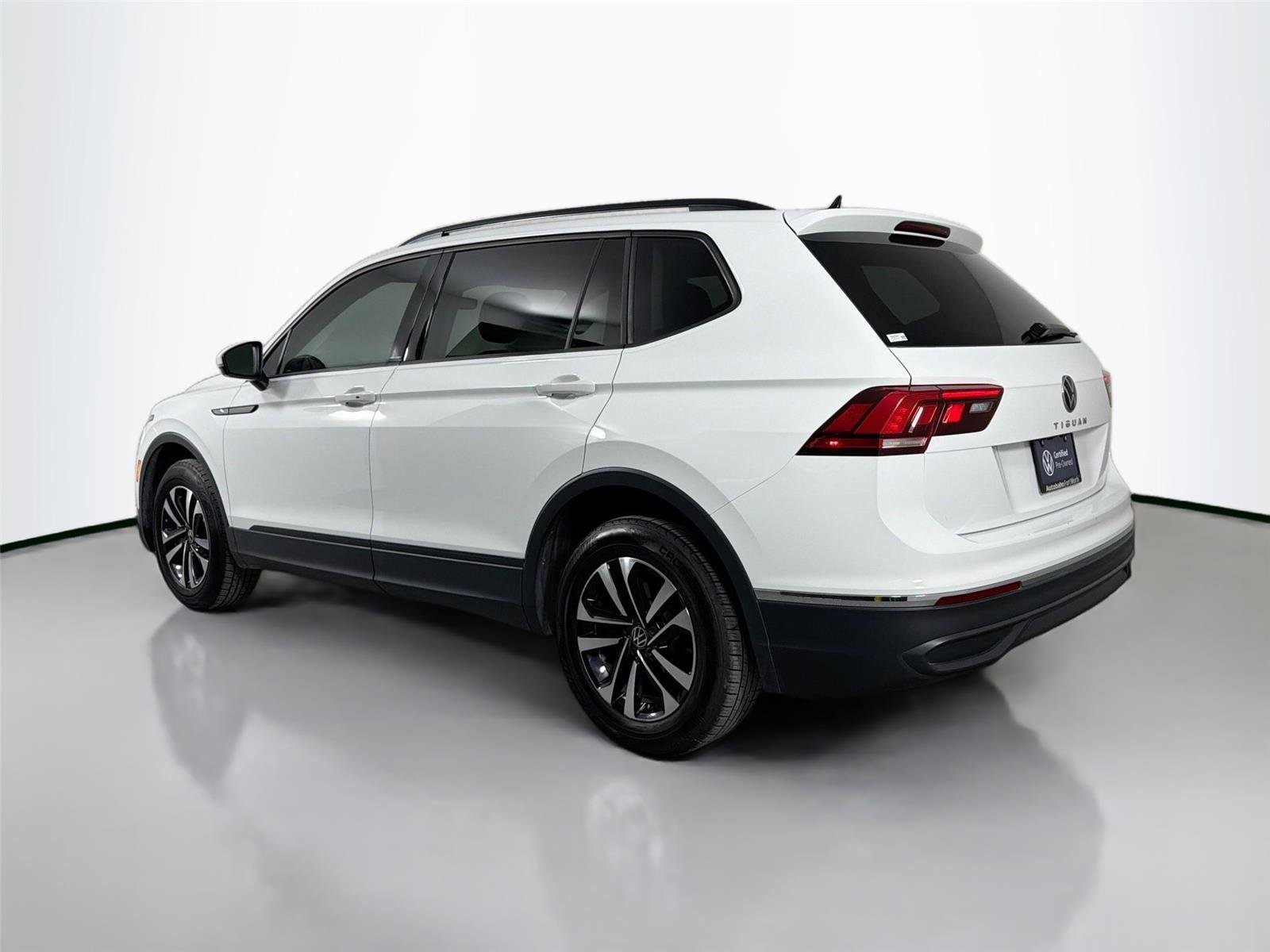 Certified Used 2023  Volkswagen S image 7