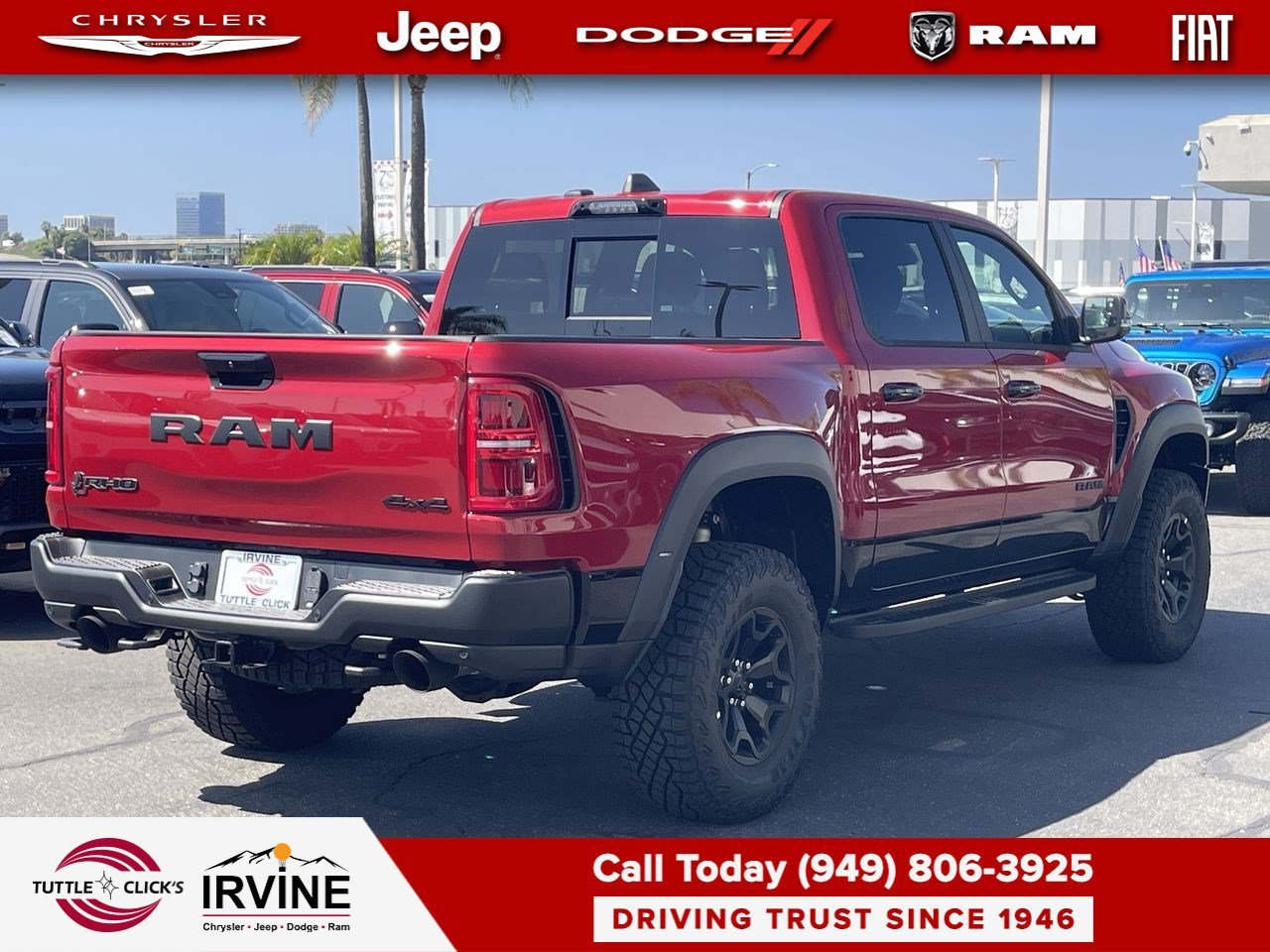 New 2027 Molten Red Pearl-Coat Exterior Paint RAM RHO image 12