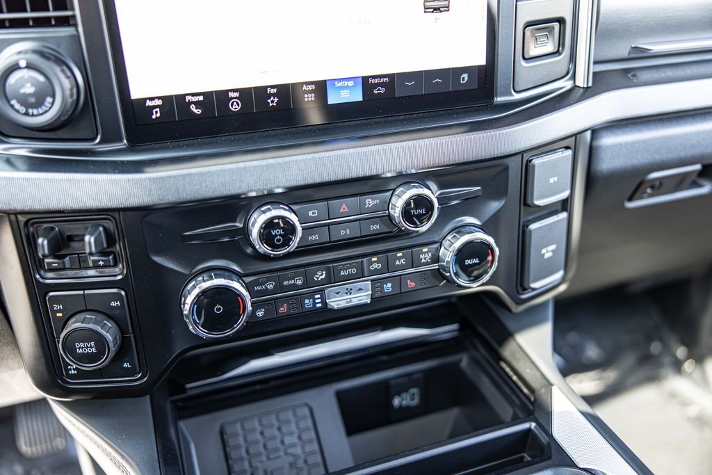 Used 2026 Black Ford Platinum image 27