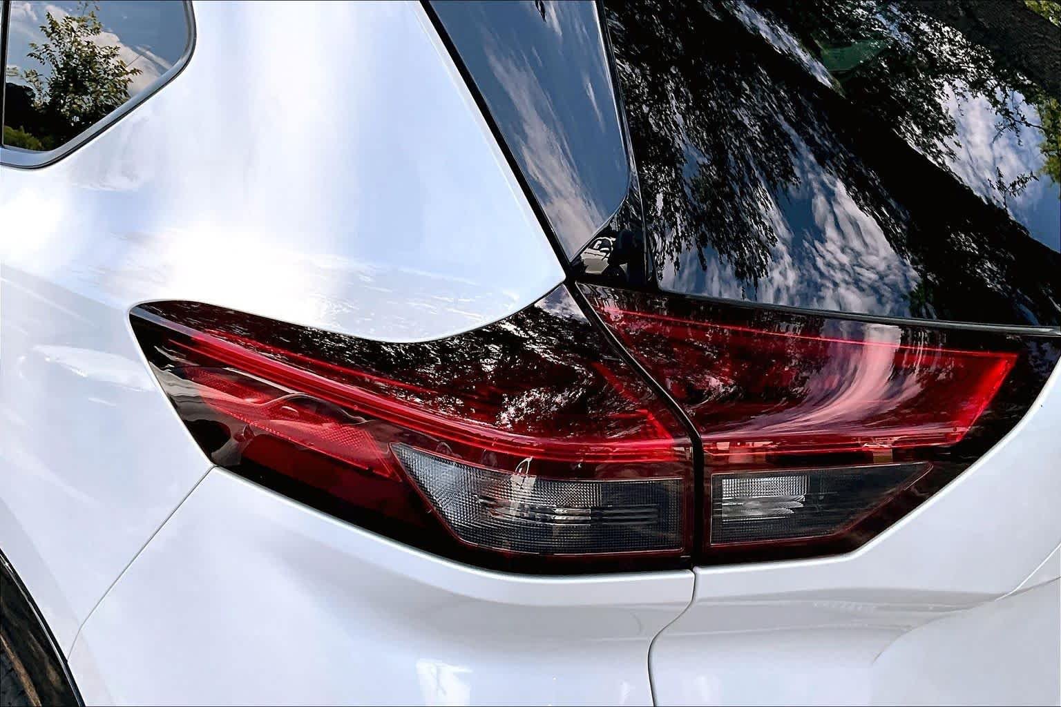 Used 2024 Everest White Pearl Nissan Platinum image 29