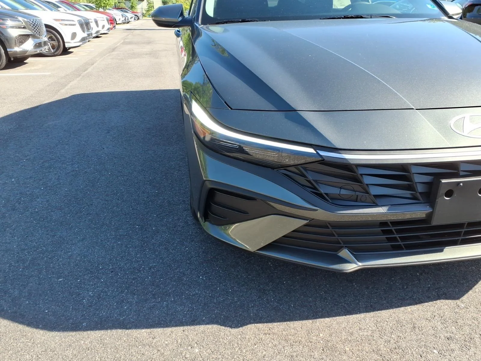 New 2026 Amazon Gray Hyundai SE image 3