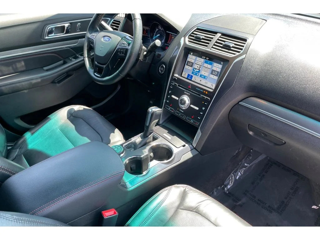 Used 2017 Magnetic Metallic Ford Sport image 19