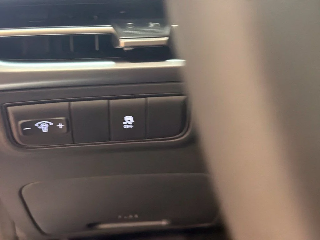 New 2026 Atlantis Blue Hyundai SE image 33