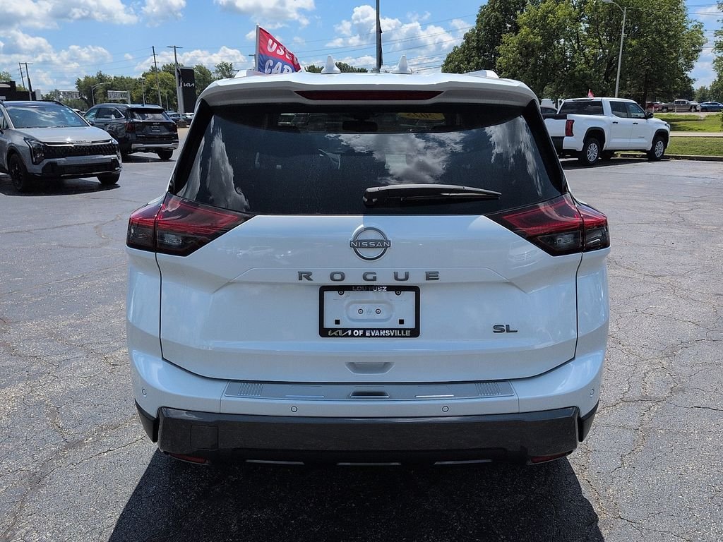 2025 Nissan Rogue SL - Photo 6