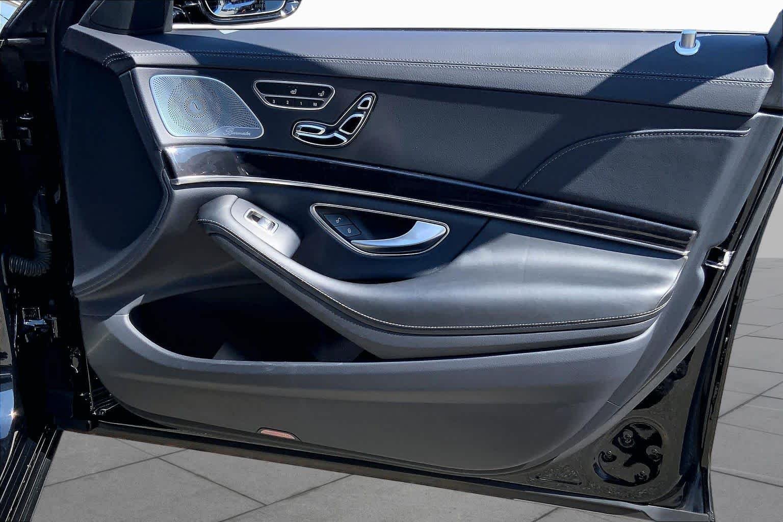 Used 2019 BLACK Mercedes-Benz S 560 image 22