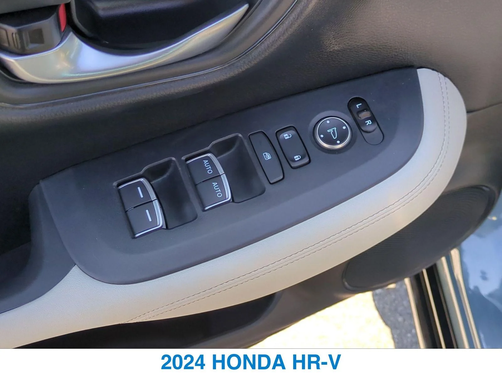 Used 2024 Green Honda EX-L image 13