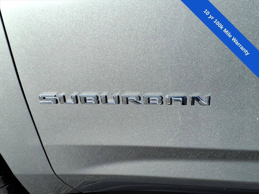 2026 Chevrolet Suburban Premier - Photo 10
