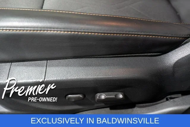 Used 2022 SILVER ICE METALLIC Chevrolet LT image 17