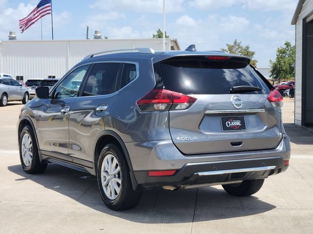 Used 2019 Gray Nissan SV image 5