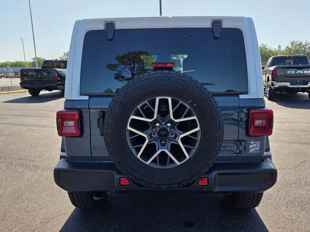 New 2026 Anvil Clear-Coat Exterior Paint Jeep Sahara image 6