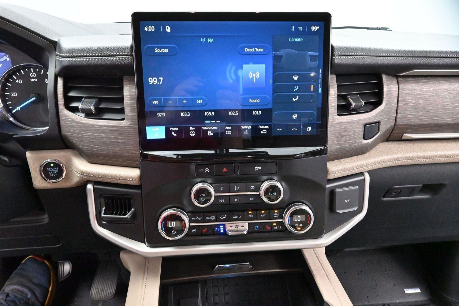 Used 2024 Agate Black Ford Limited image 25