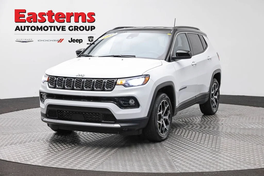 Used 2025 White Jeep Limited image 1