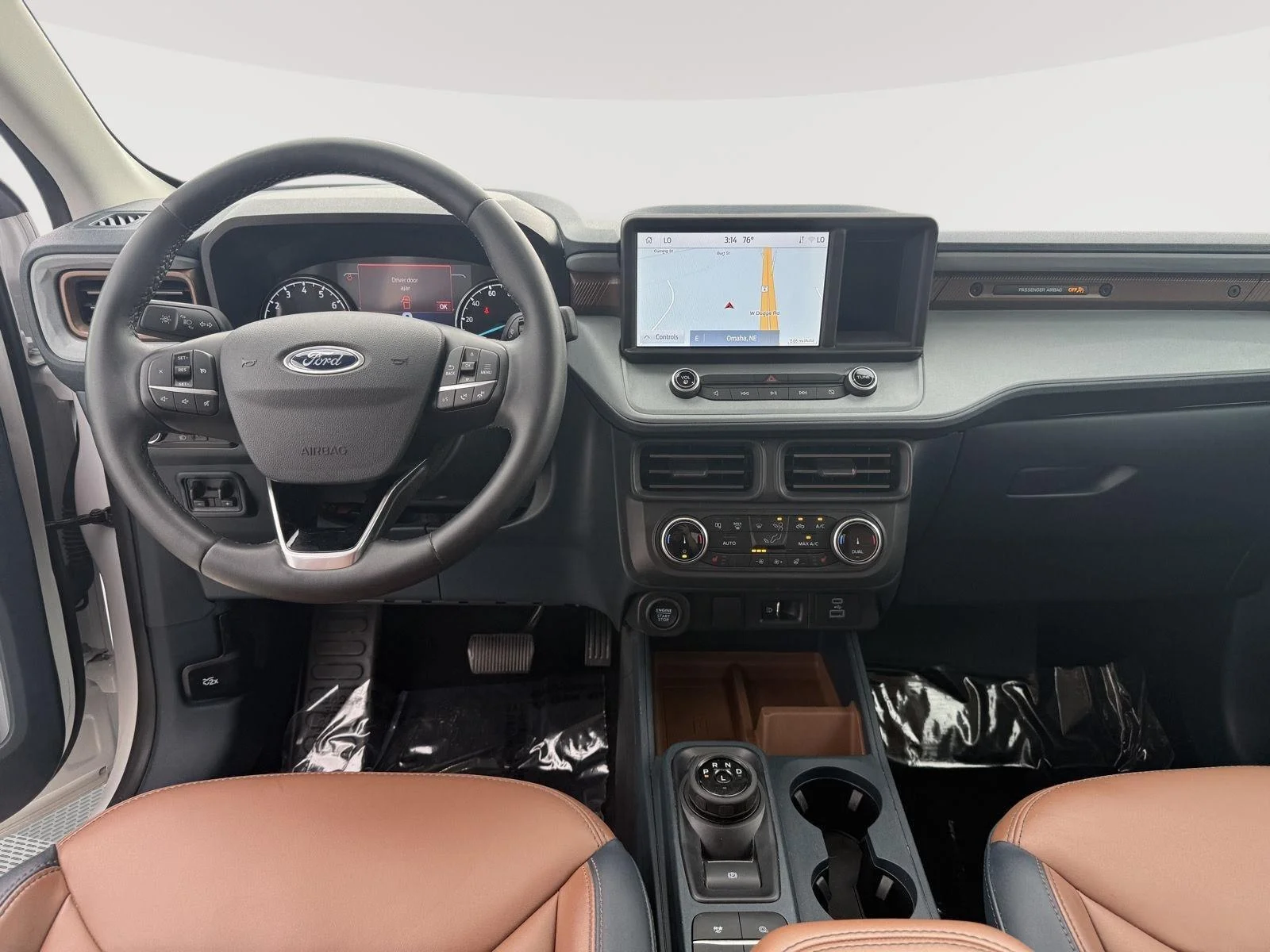 Certified Used 2023 Oxford White Ford LARIAT image 21