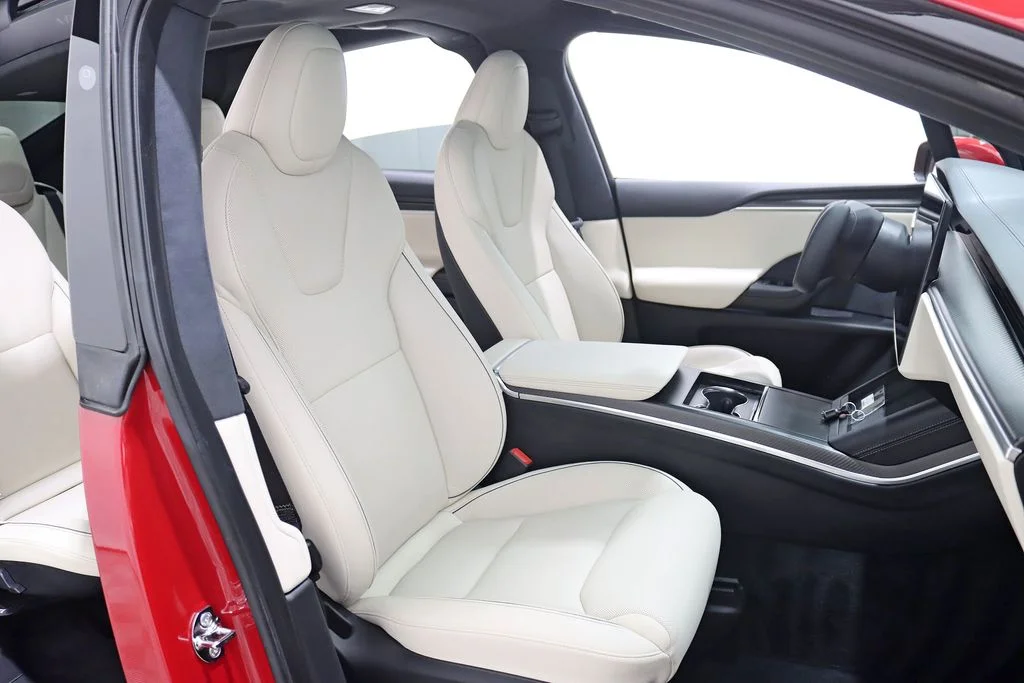 Used 2022 Red Tesla Plaid image 29