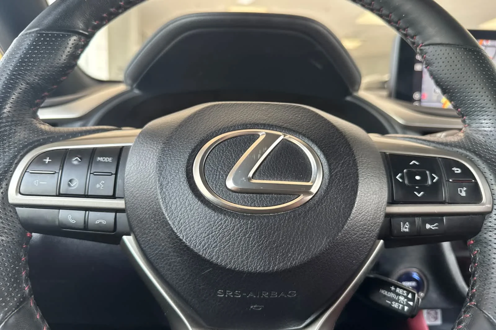 Used 2021 Atomic Silver Lexus F SPORT Appearance image 25