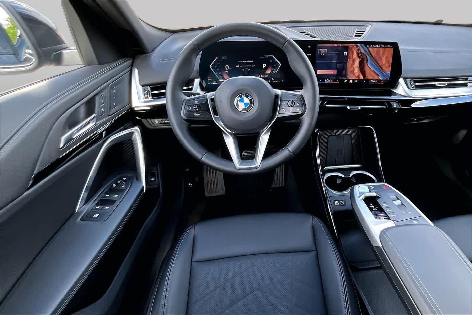Used 2025 Black Sapphire Metallic BMW xDrive28i image 5