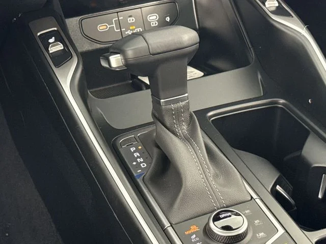 New 2026 Glacial White Pearl Kia S image 19