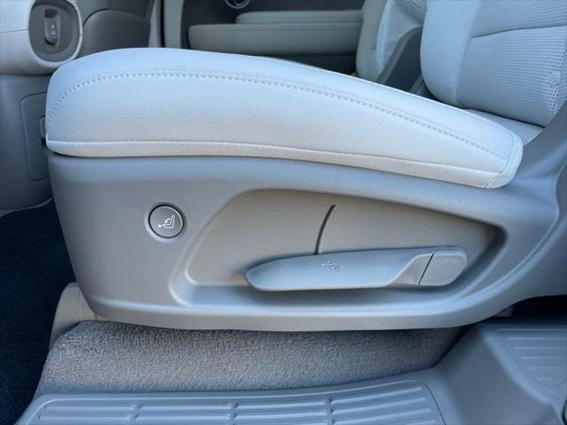 New 2026 Creamy White Pearl Hyundai Limited image 19