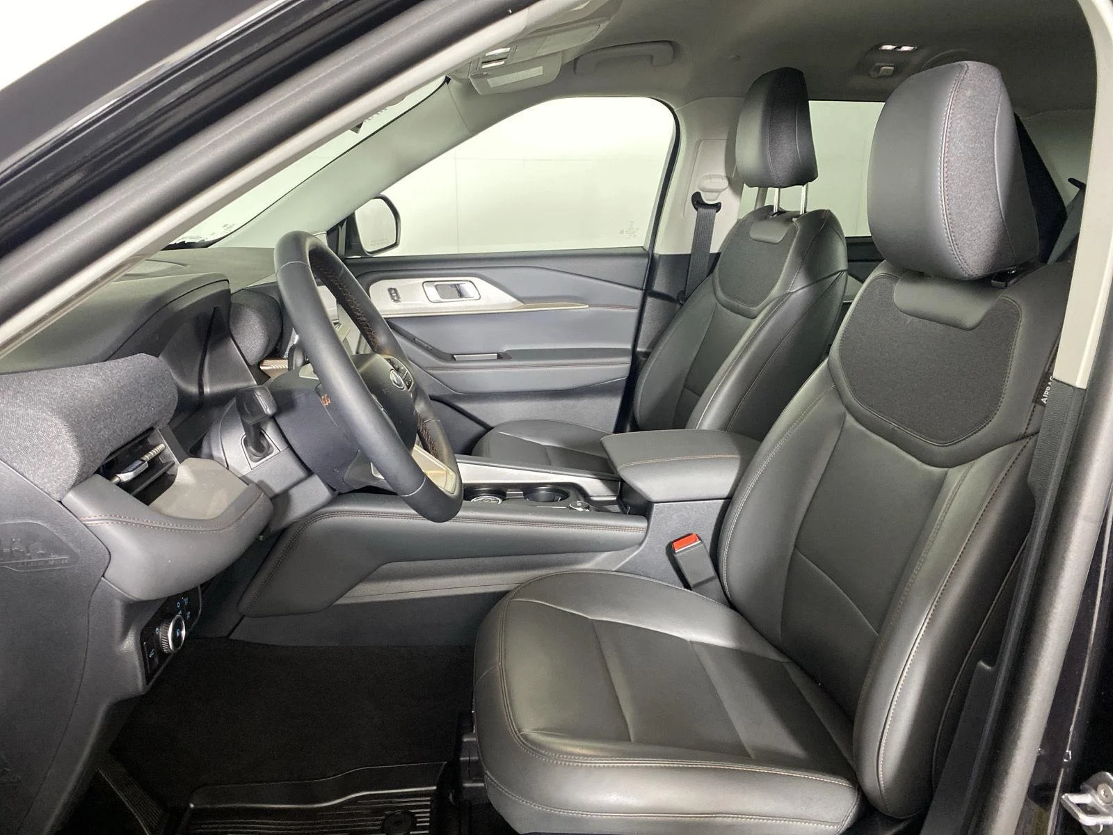 New 2026 Agate Black Metallic Ford Active image 10