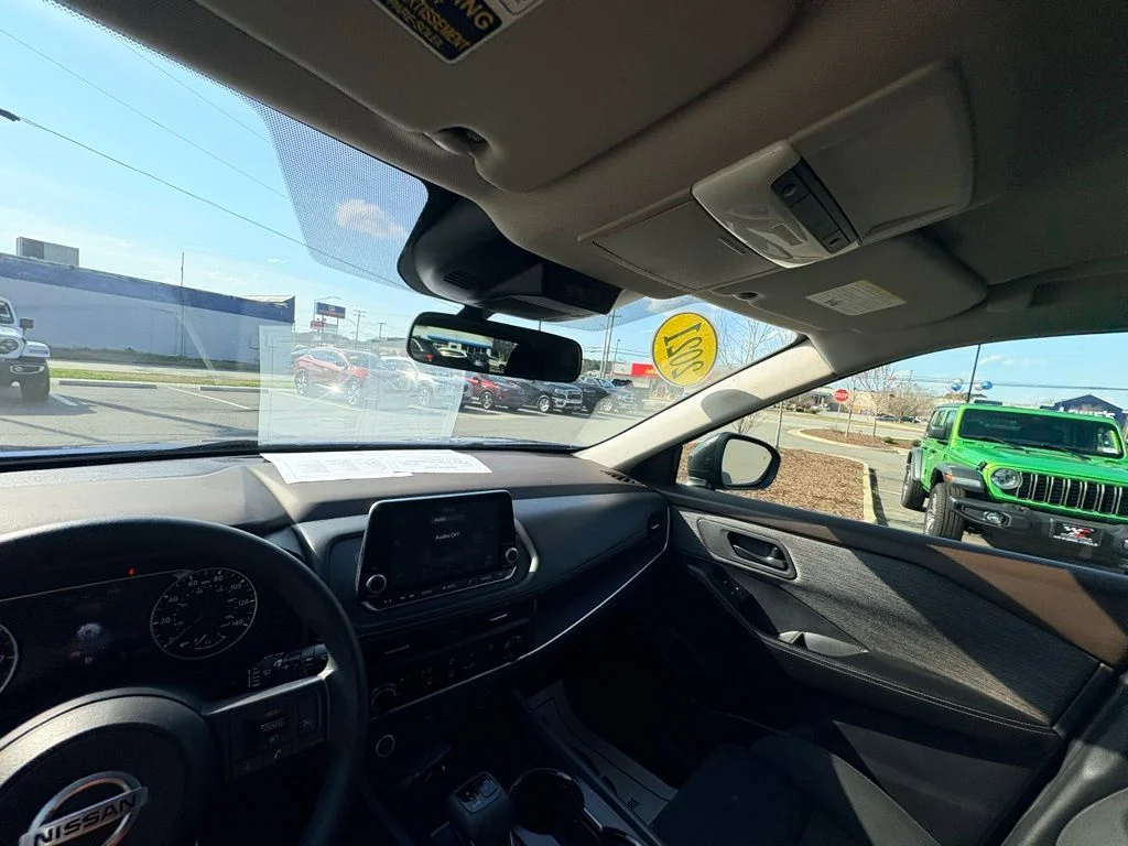Used 2021 Blue Nissan S image 29