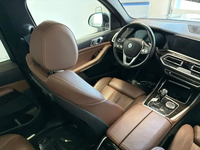 Used 2019 Blue BMW xDrive40i image 36