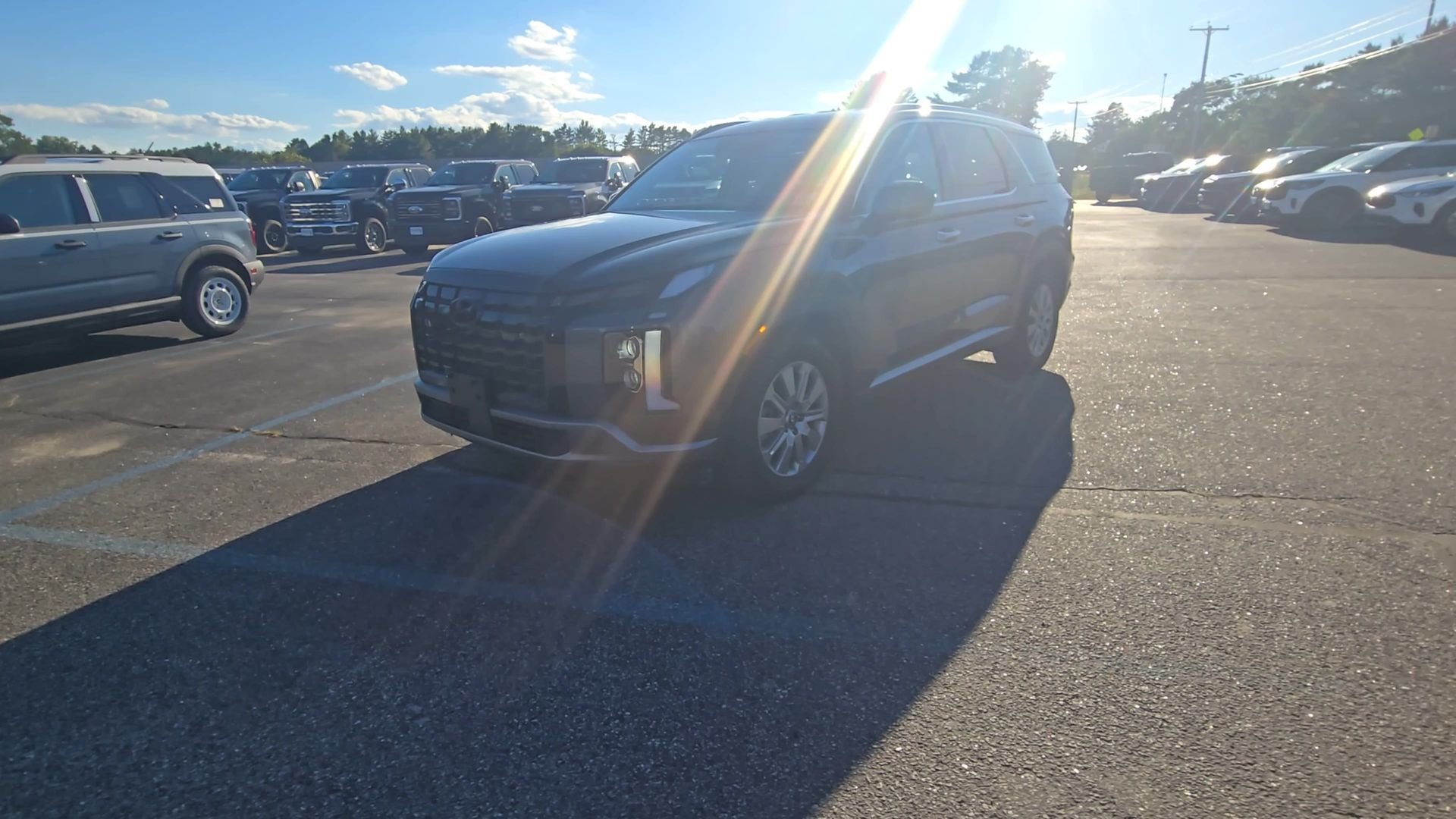 Used 2025 Gray Hyundai SEL image 14