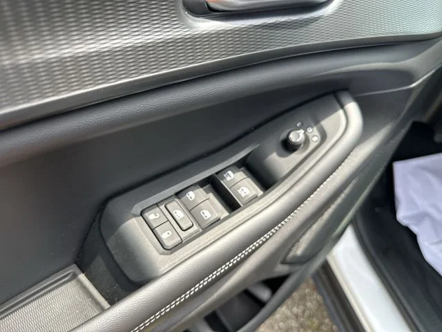 Used 2024 White Jeep Altitude X image 17
